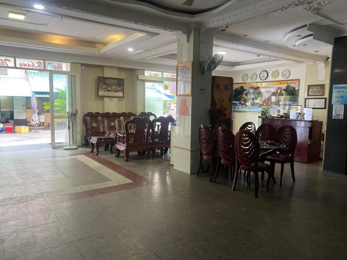 Khach San Thanh Hong Хошимін Екстер'єр фото